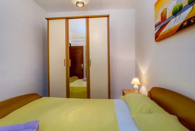 Apartment Anamarija 2, for 4 people on the ground floor, Mali Lošinj