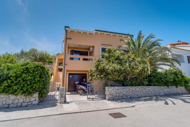 Apartment Anamarija 2, for 4 people on the ground floor, Mali Lošinj