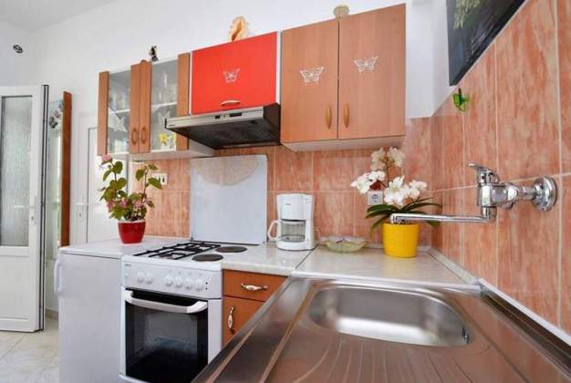 Apartmaji  Violeta 3 - popoln odih v starodavnem delu mesta za 3 osebe Mali Lošinj, Hrvaška.