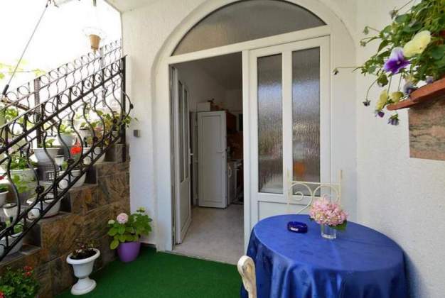 Apartment Violeta 3 - vacation in the antique part of the city for 3 people, Mali Losinj, Croatia.