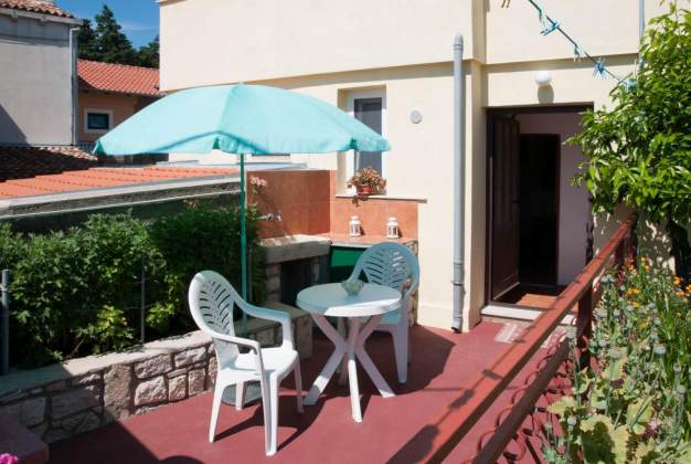 Apartment Zelina 1, Cozy stay near the center & beach, Mali Losinj