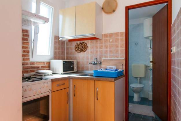 Apartment Zelina 1, Cozy stay near the center & beach, Mali Losinj