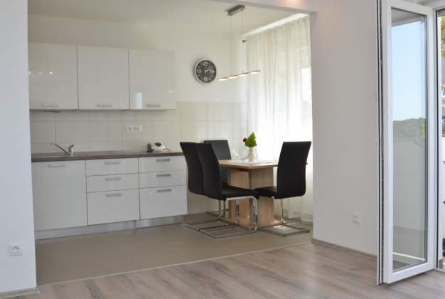 Apartma Zoja, elegantno vzdušje s pogledom na morje in zelenje - Mali Lošinj, Hrvaška