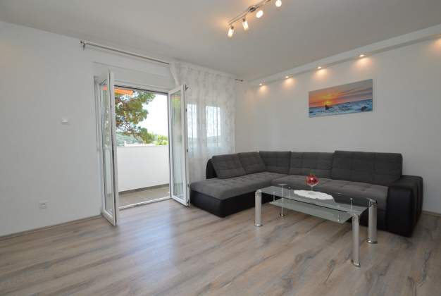 Apartment Zoja, elegant atmosphere with a view of the sea and greenery - Mali Lošinj