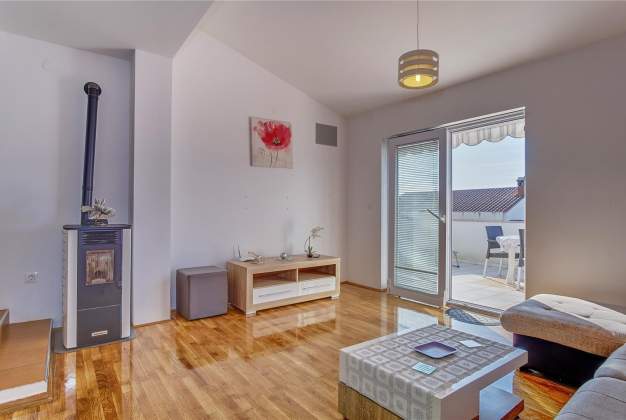Apartment Zerjav 3, sea view and balcony for 4 people, Mali Lošinj