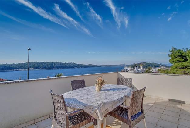 Apartment Zerjav 3, sea view and balcony for 4 people, Mali Lošinj