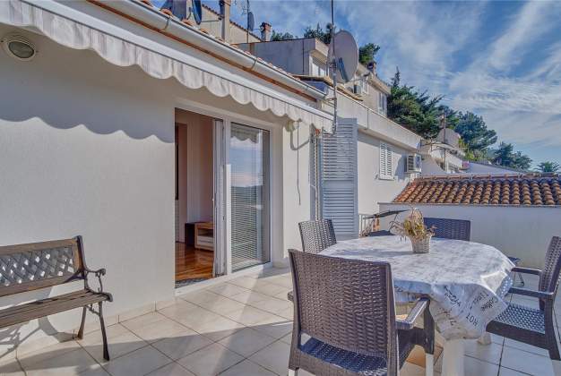 Apartment Zerjav 3, sea view and balcony for 4 people, Mali Lošinj