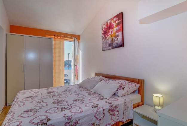 Apartment Zerjav 3, sea view and balcony for 4 people, Mali Lošinj