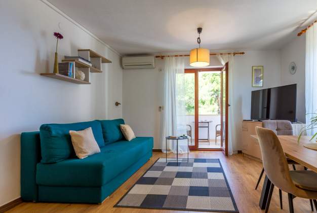 Apartment Kristina 1 – Peaceful sea view, Mali Lošinj – 4