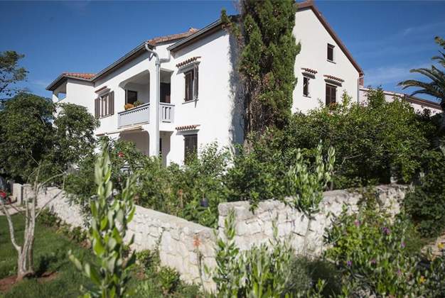 Studio Kristina 2 – Sea view near Mali Lošinj center