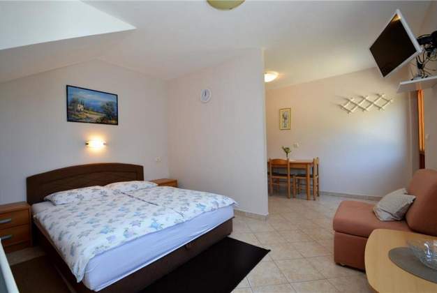 Studio Kristina 2 – Sea view near Mali Lošinj center