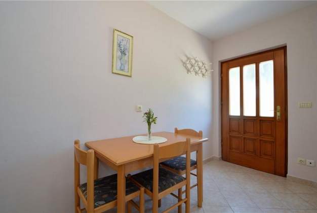 Studio Kristina 2 – Sea view near Mali Lošinj center