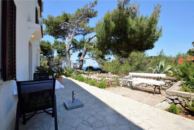 Studio Kristina 2 – Sea view near Mali Lošinj center