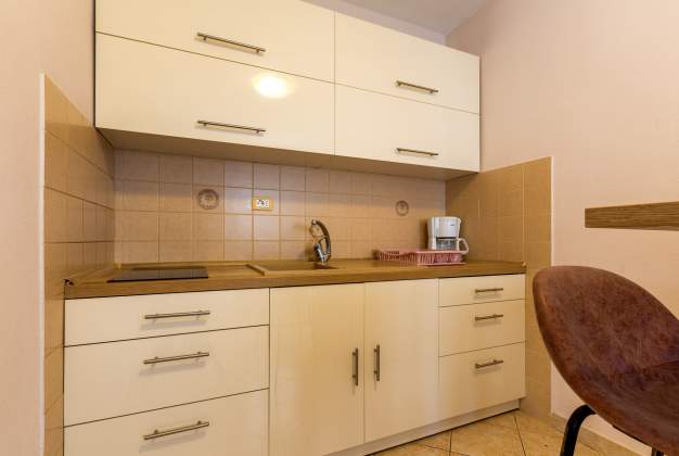 Studio Kristina 2 – Pogled na more, blizu centra Lošinja – 6