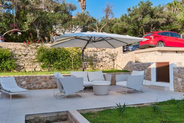Apartment  Vitorio 3 - located by the beach of Vladarka Bay in Mali Lošinj