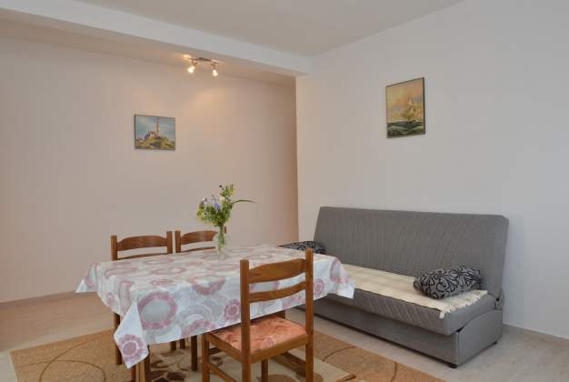 Apartment Lakić 3, Beachside Comfort for 2-3 Guests in Artatore