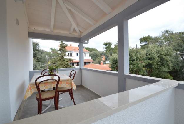 Apartment Lakić 3, Beachside Comfort for 2-3 Guests in Artatore