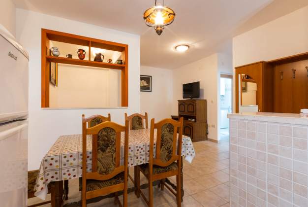 Apartment Anica 2 for 4 people, 260 m to the sea, Mali Lošinj – 17