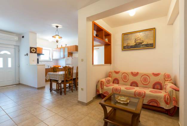 Apartment Anica 2 for 4 people, 260 m to the sea, Mali Lošinj – 8