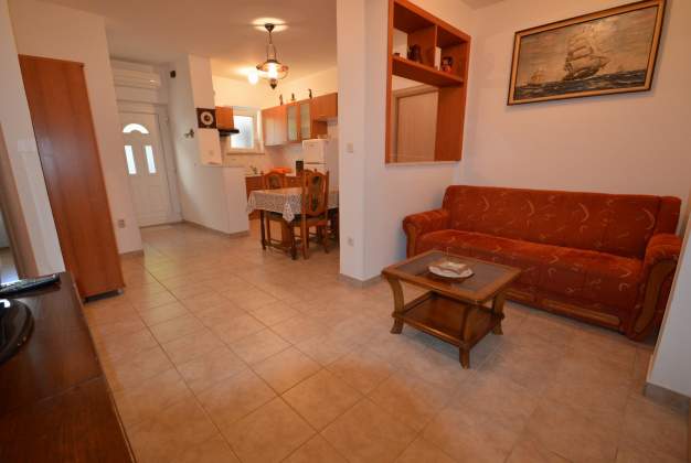 Apartment Anica 2 for 4 people, 260 m to the sea, Mali Lošinj