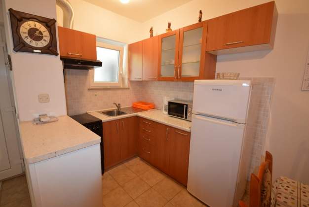 Apartment Anica 2 for 4 people, 260 m to the sea, Mali Lošinj
