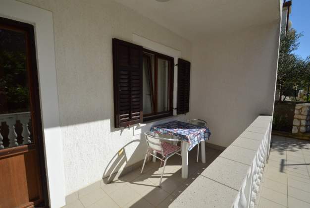 Apartment Anica 2 for 4 people, 260 m to the sea, Mali Lošinj