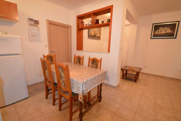 Apartment Anica 2 for 4 people, 260 m to the sea, Mali Lošinj