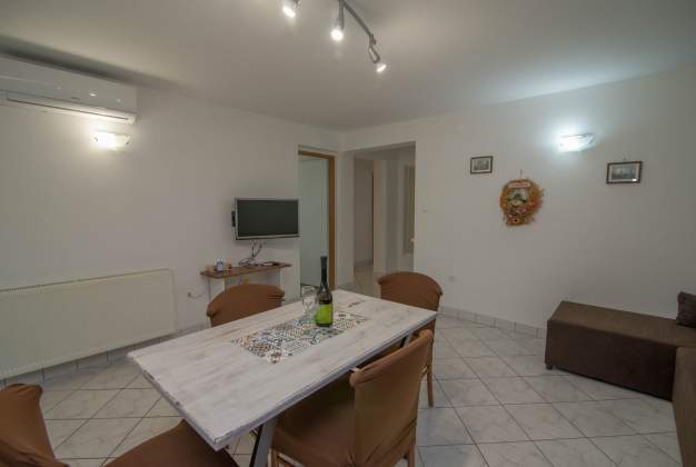 Apartment Livia 1 for 4, near the beach - Veli Lošinj