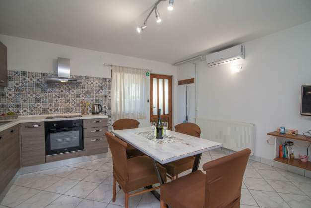 Apartment Livia 1 for 4, near the beach - Veli Lošinj