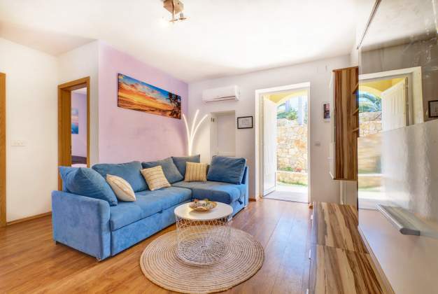 Apartment Sven 2 accommodation for 4 people, Veli Lošinj