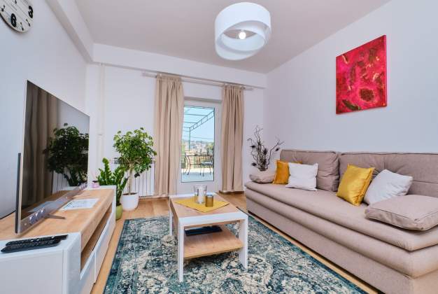 Appartamento Gari 2 atmosfera calda e accogliente con terrazza fiorita per 2 persone Lussin Piccolo.