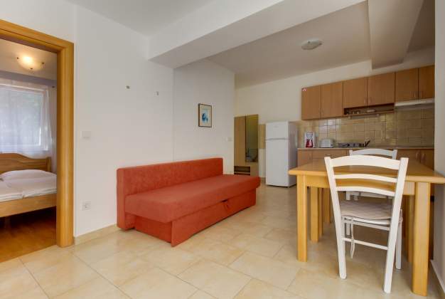 Apartment Bogdan 1 accommodation for two in Artatore, Mali Lošinj