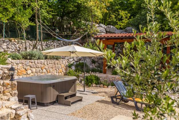 Casa per vacanza Salvia- la bellissima casa vacanza in un luogo rurale Filozici, Cres, Croazia