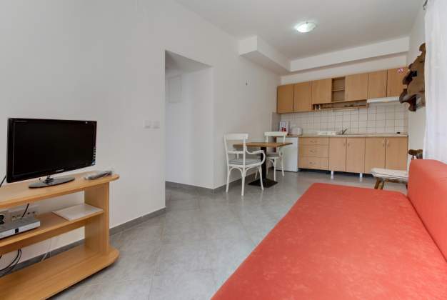 Apartment Bogdan 2 ideal for two people in Artatore, Mali Lošinj