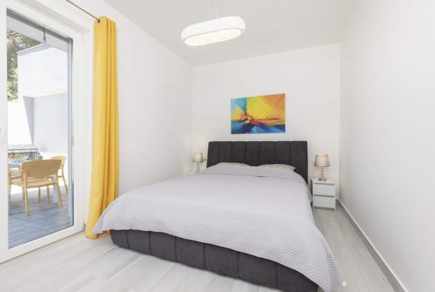Apartment Yellow modern accommodation for 4 people near Kadin, Mali Lošinj