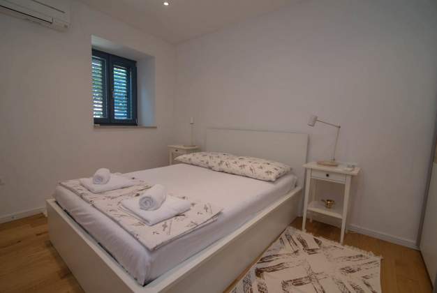 Apartment Ria  B4 - Veli Lošinj, Croatia