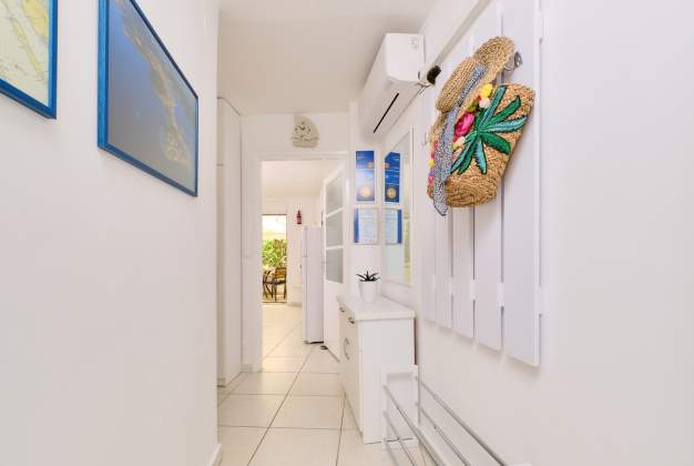 Apartment Antares 2, a warm and attractive place in an excellent location - Mali Lošinj, Croatia