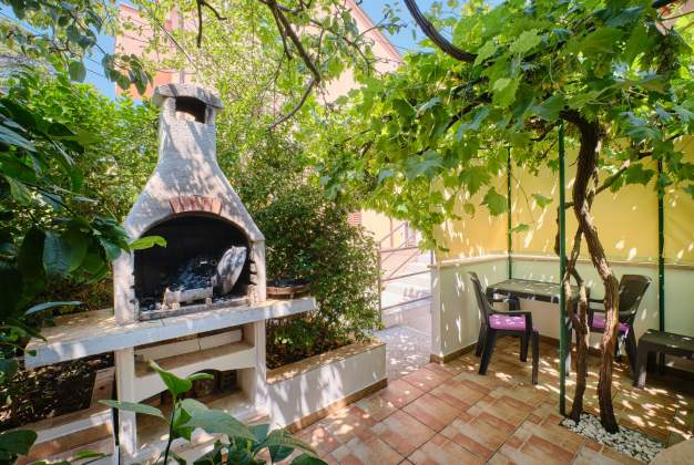 Apartment Antares 2, a warm and attractive place in an excellent location - Mali Lošinj