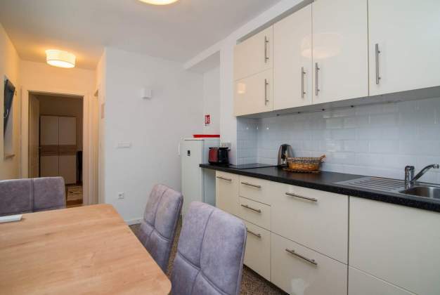 Apartmaji Ria  A3- Veli Lošinj, Hrvaška