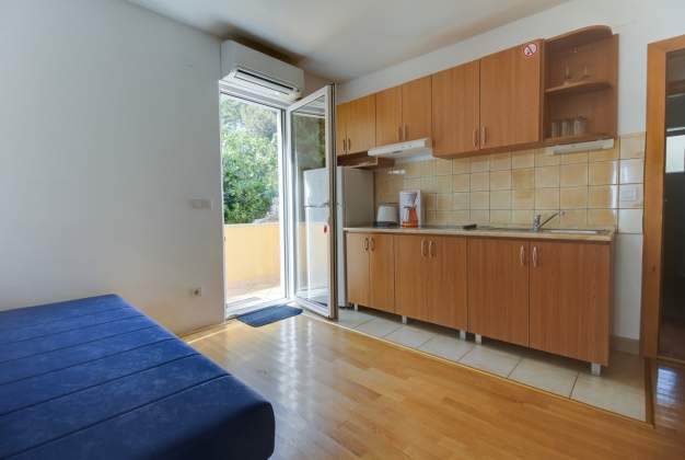 Apartment Bogdan 3 accommodation in the greenery of Artatore, Mali Lošinj