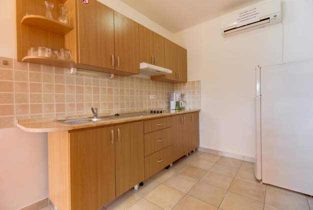 Apartmaji Bogdan 4 - Artatore, Mali Lošinj, Hrvaška