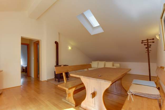 Apartment Bogdan 5 comfortable accommodation for 4 people in Artatore, Mali Lošinj
