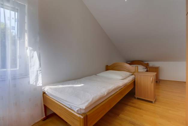 Apartment Bogdan 5 comfortable accommodation for 4 people in Artatore, Mali Lošinj