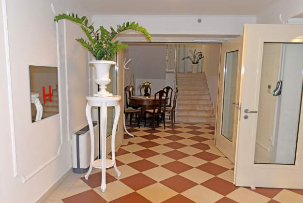 Villa Elisabeth, double room with breakfast - Veli Lošinj, Croatia