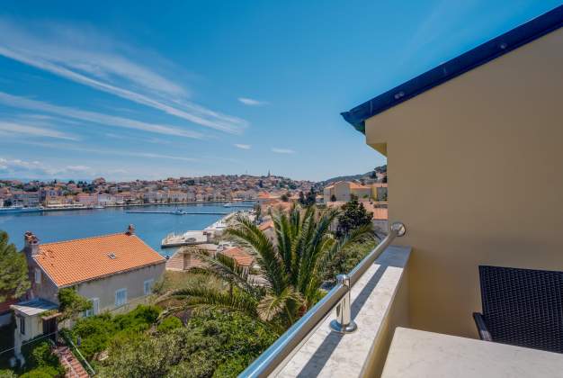 Apartment Natali 1 scenic Location by Čikat bay, Mali Lošinj