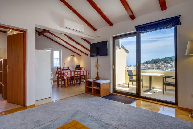Apartment Natali 1 scenic Location by Čikat bay, Mali Lošinj