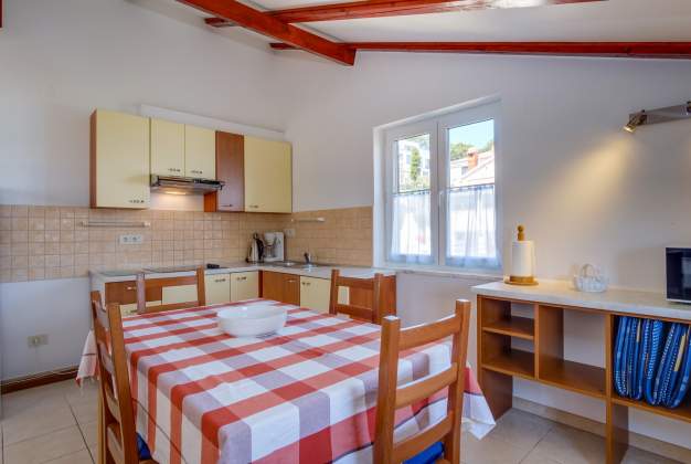 Apartment Natali 1 scenic Location by Čikat bay, Mali Lošinj