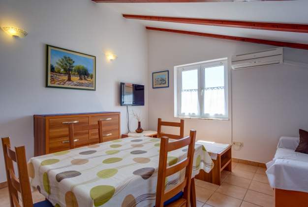 Apartment Natali 2 the ideal place for a holiday in Mali Lošinj