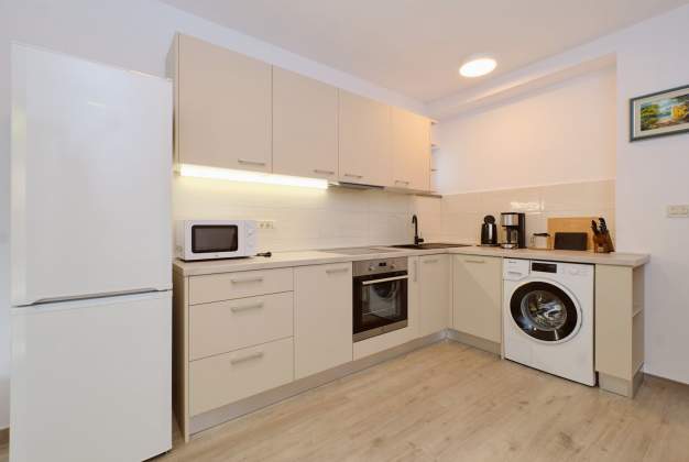 Apartment Natali 3 Sea View | Mali Lošinj, Near Čikat Bay – 3