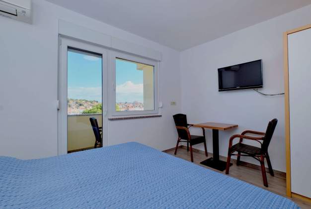 Apartment Natali 3 Sea View | Mali Lošinj, Near Čikat Bay – 7